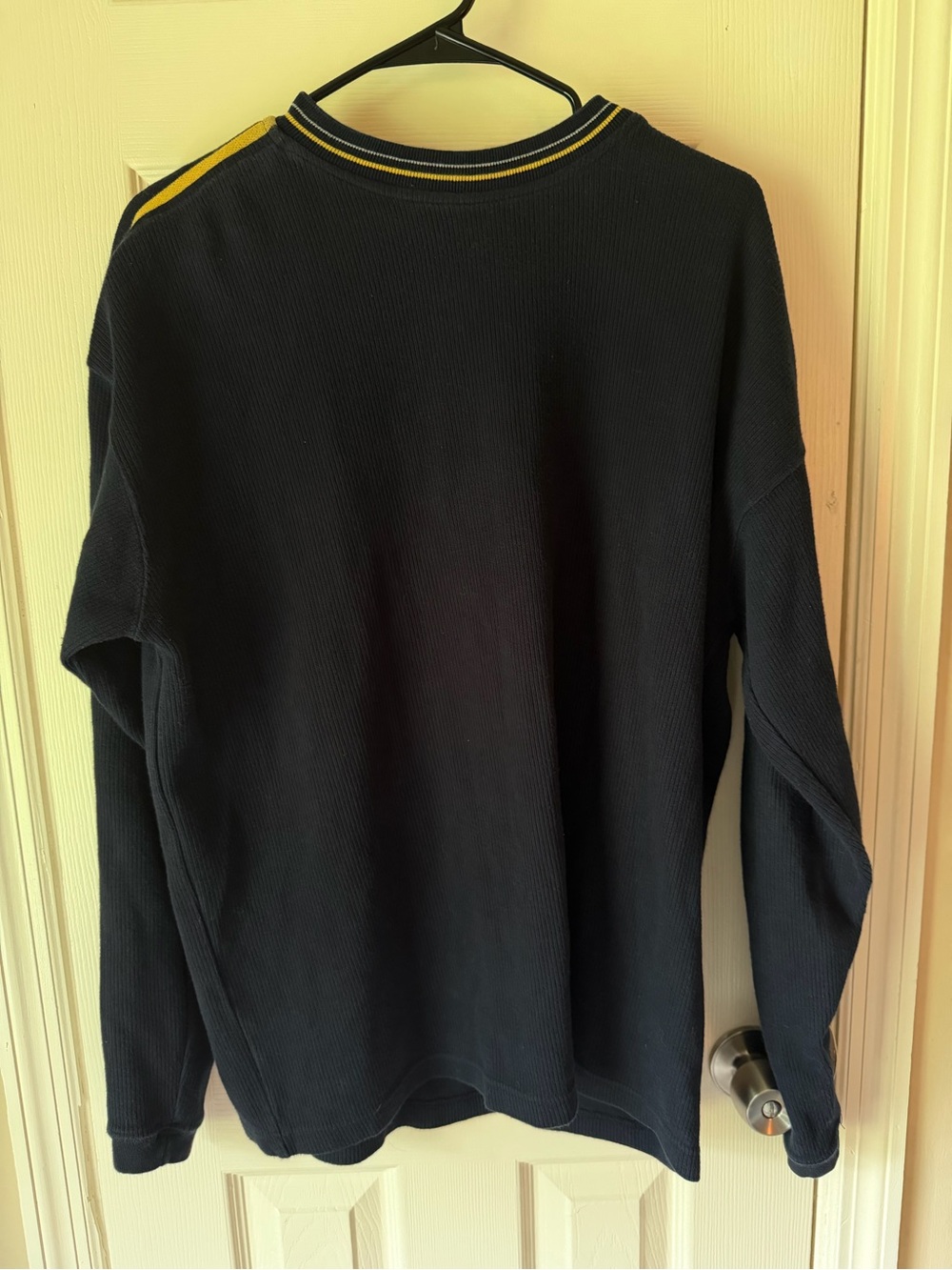 Point Zero Vintage Y2K Navy Blue Long-Sleeve Crew Sweater with Yellow Trim